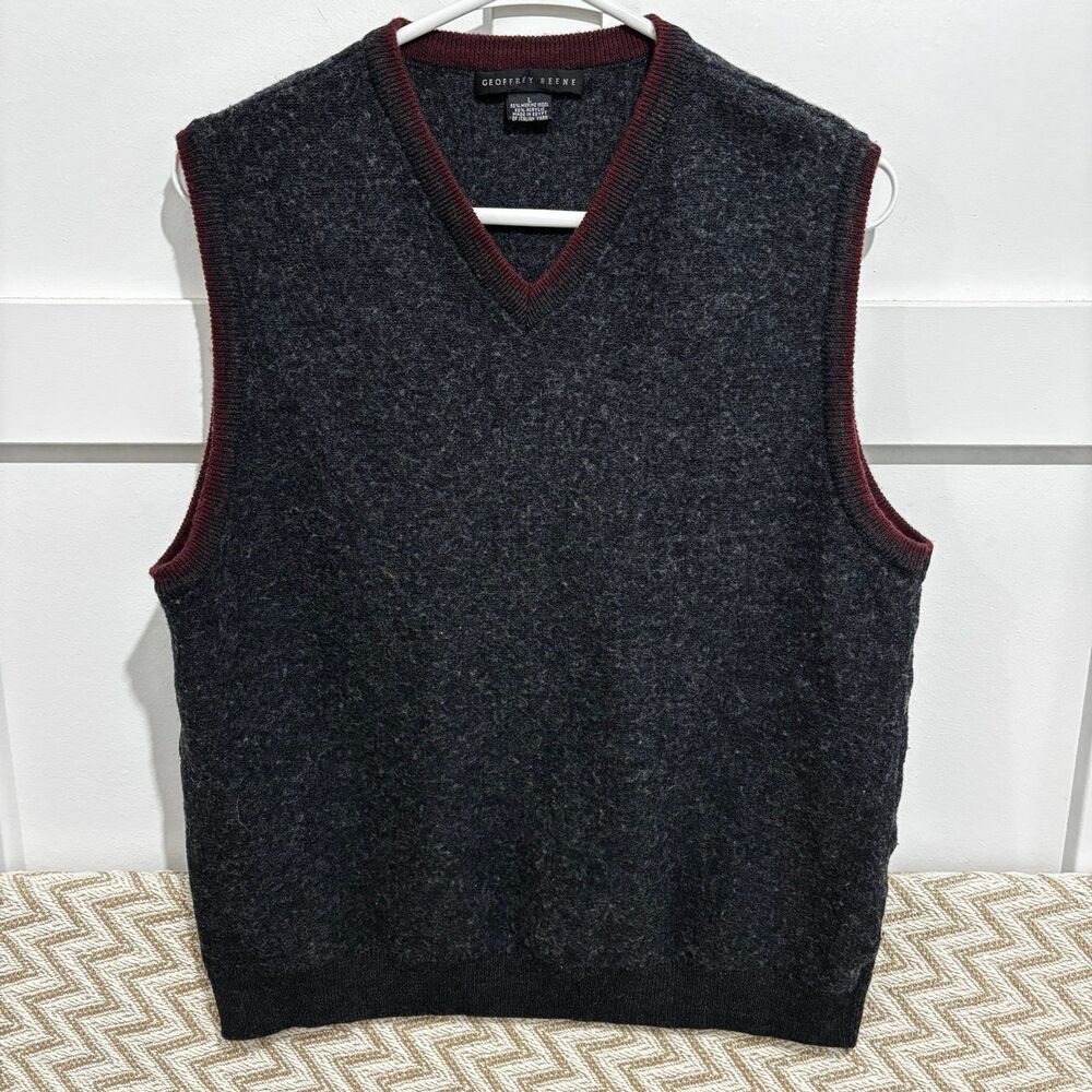 Vintage 90’s Geoffrey Beene Men's Merino Wool Sweater Vest Grey Size Large